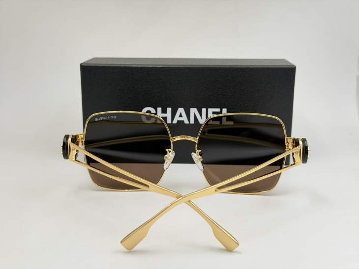 Picture of Chanel Sunglasses _SKUfw79278802fw